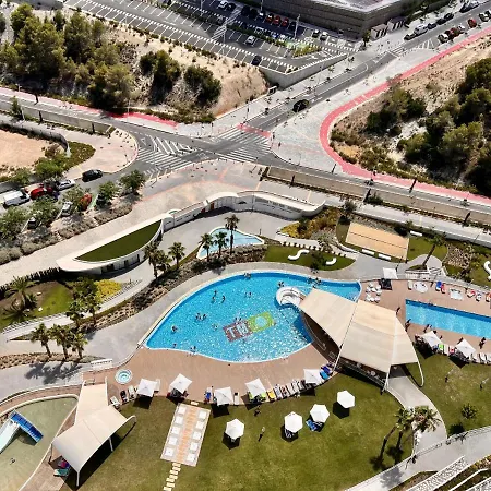 Sunset Waves 2 アパート